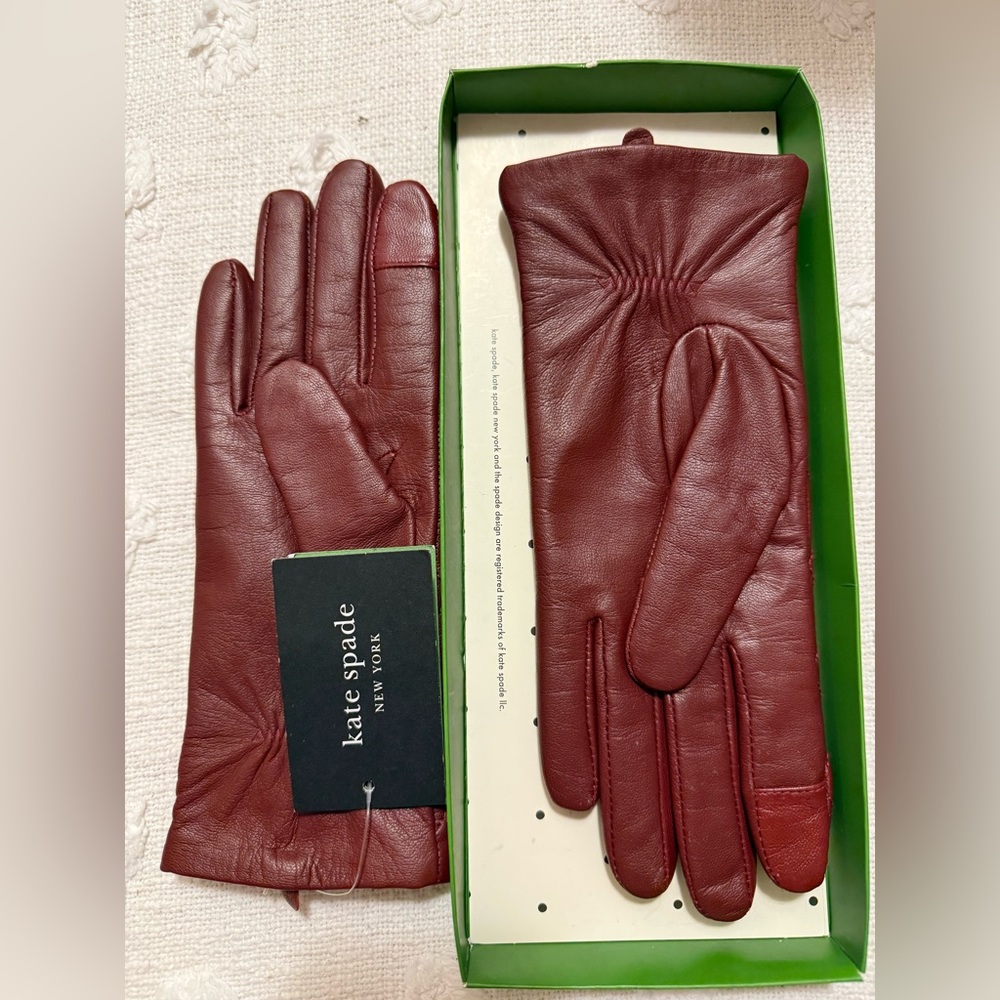 Kate Spade 100% Genuine Goat Leather Quilted Gloves in Deep Burgundy NWT size S - Picture 6 of 6